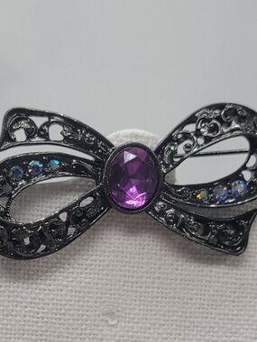 Black Bow Brooch Pin Purple & Iridescent Rhinestones Filigree Design Vintage-Ins